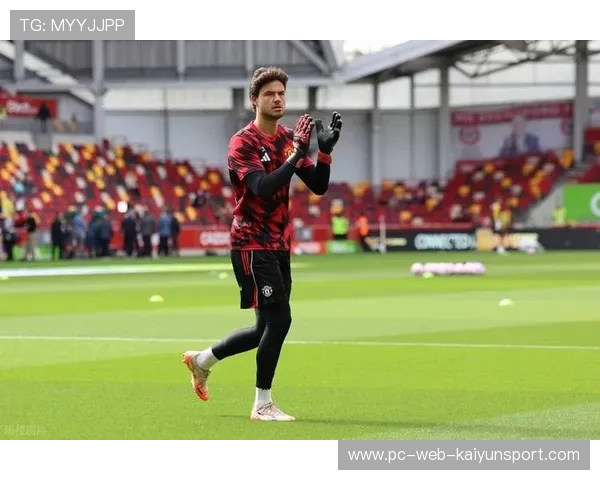 超级后卫四连斩!曼联新王横空出世强行改写剧本 超级后卫四连斩!曼联新王横空出世强行改写剧本