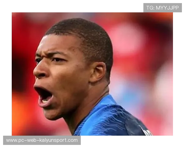 姆巴佩社媒开问答，被粉丝疯狂提问隐私话题