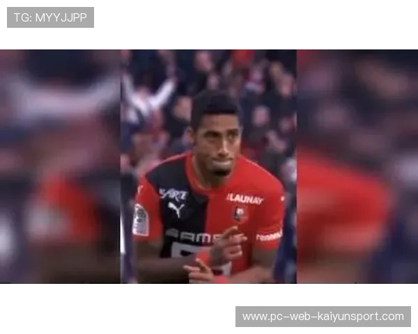 拉菲尼亚头球点破禁区巴萨翻盘在望